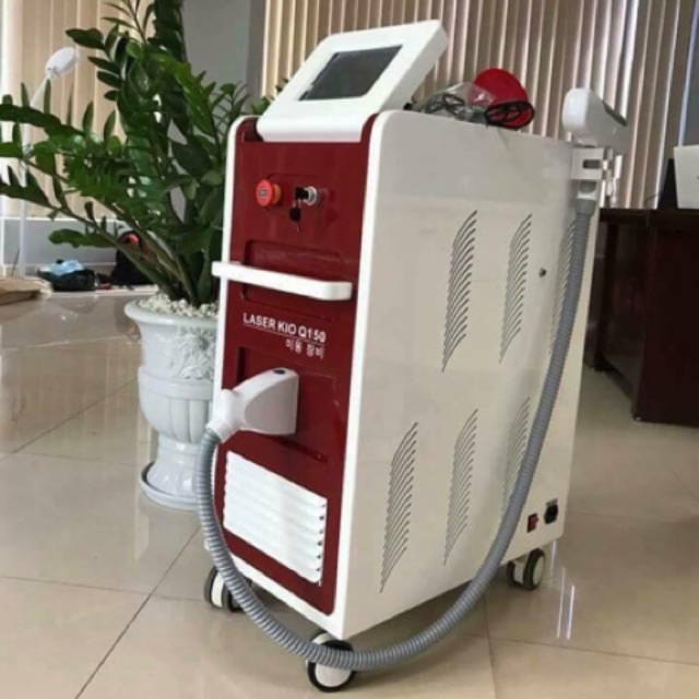 máy laser xoá xăm màu đỏ